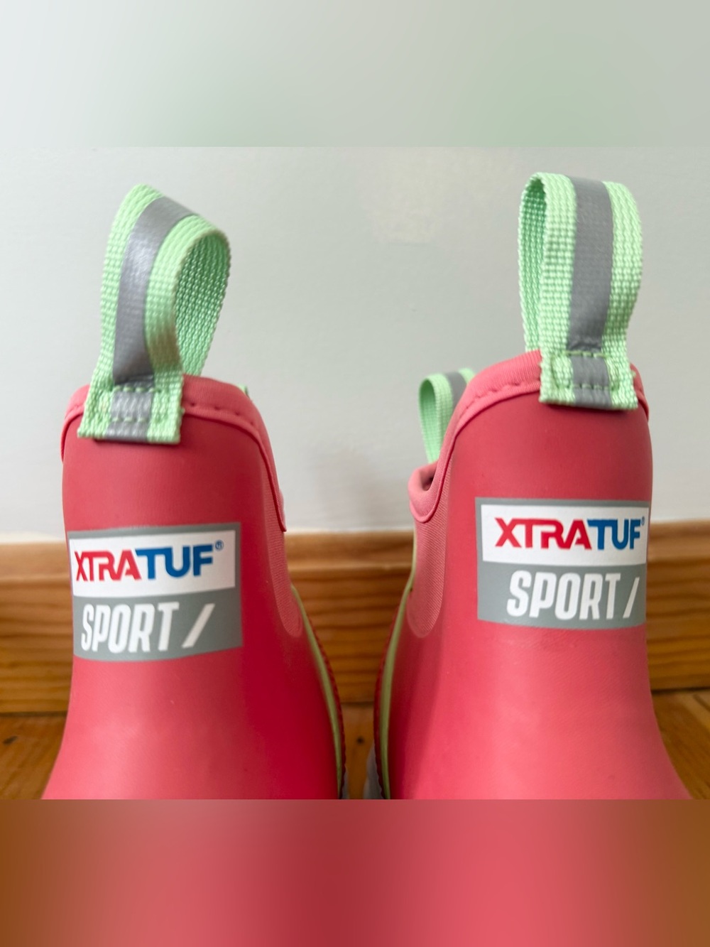 NEW XTRATUF Women's Women's Ankle Sport Deck Boot | Size 9 - Picture 7 of 13